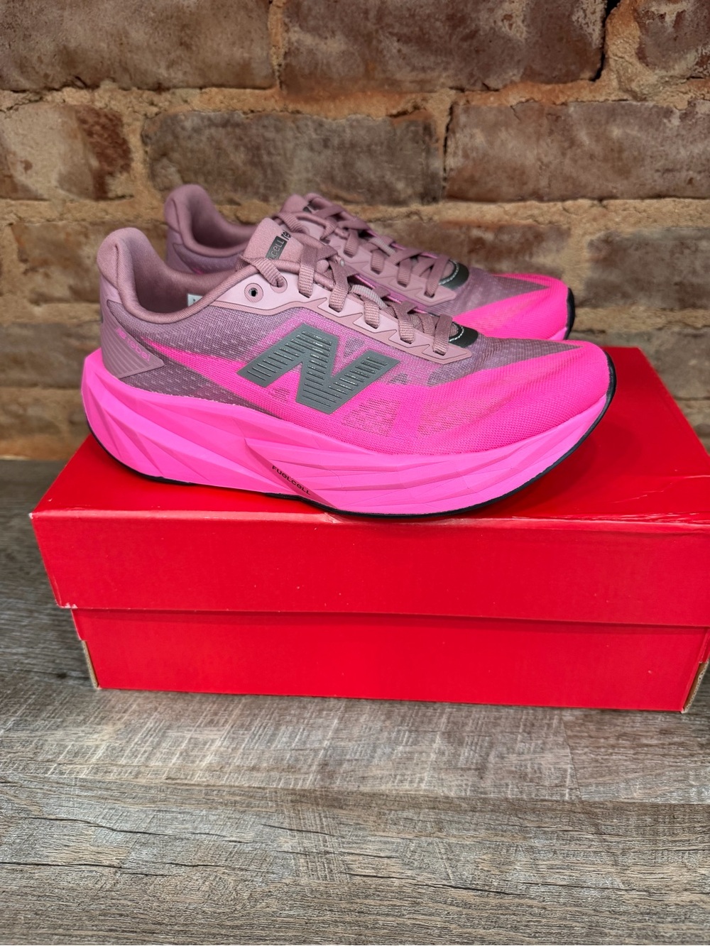 Womens New Balance Rebel